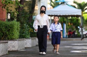 九游体育-风云主题曲屠洪刚歌词