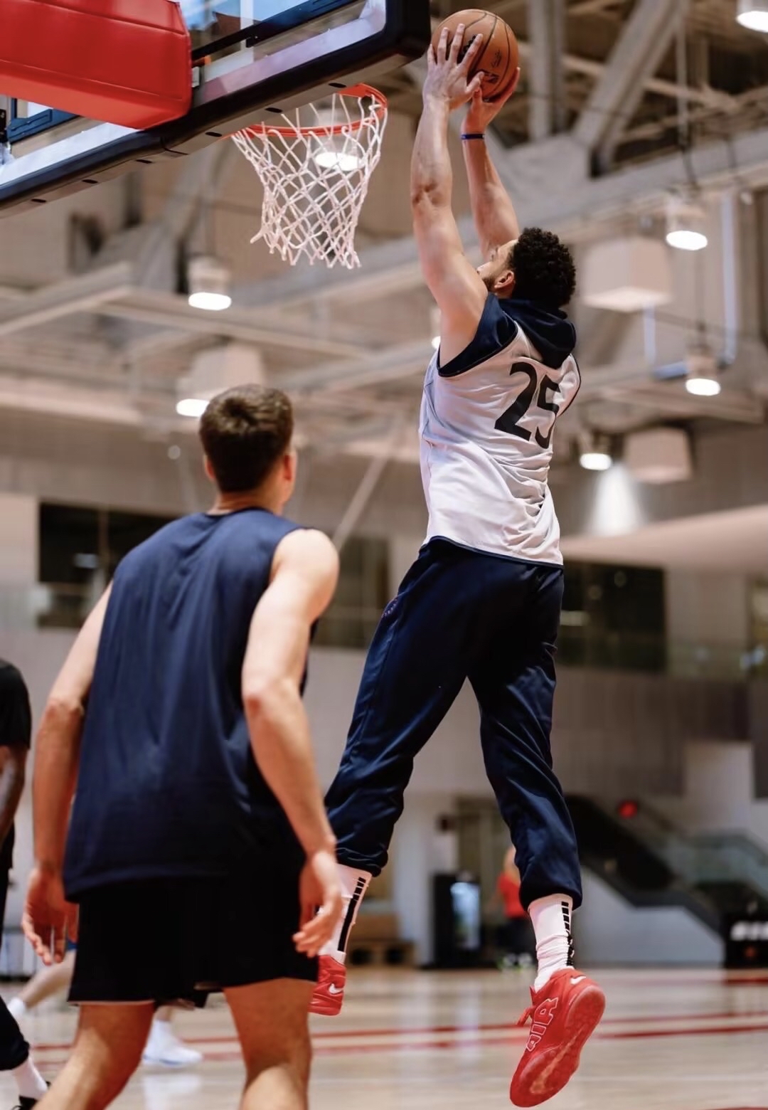 窗口期欧联传出新动向,洛杉矶快船刷新队史纪录,管理层表态:管理层满意,细节决定成败的简单介绍 窗口期欧联传出新动向,洛杉矶快船刷新队史纪录,管理层表态:管理层满意,细节决定成败的简单介绍