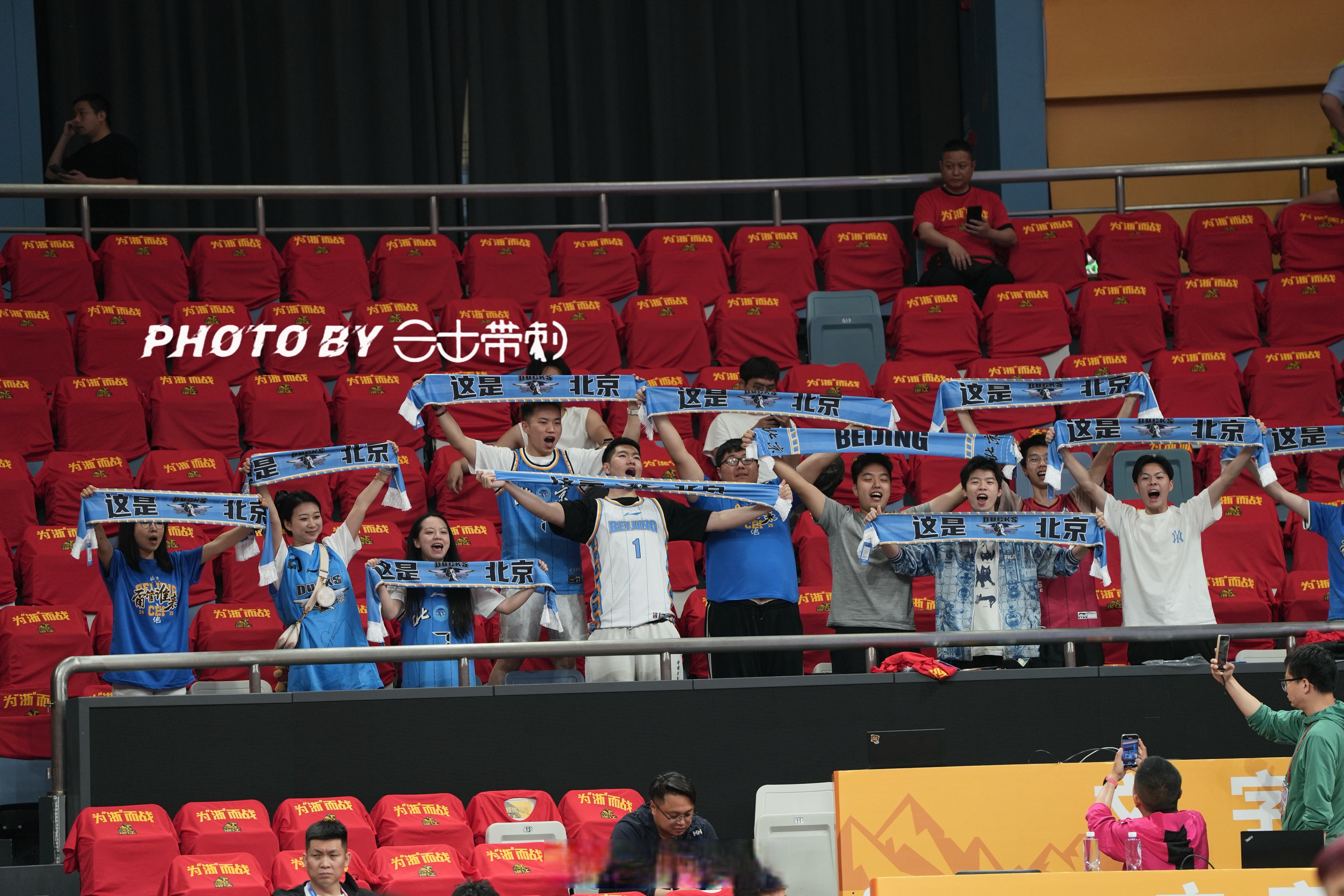 集结日体能课后,北京国安远射贴柱备战CBA常规赛,球迷炸锅,球队文化再被提及的简单介绍 集结日体能课后,北京国安远射贴柱备战CBA常规赛,球迷炸锅,球队文化再被提及的简单介绍