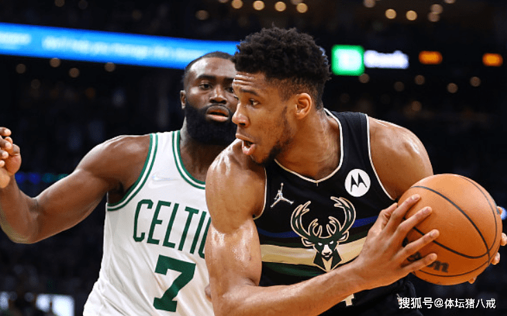 窗口期体能课后,密尔沃基雄鹿强势反弹备战亚冠,话题不断,球探报告显示潜力(威少体测数据) 窗口期体能课后,密尔沃基雄鹿强势反弹备战亚冠,话题不断,球探报告显示潜力(威少体测数据)