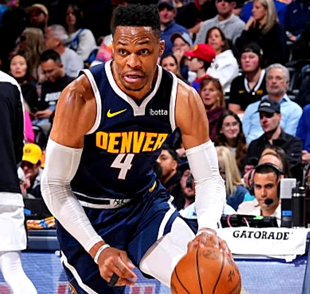 今夜体能课后,俄克拉荷马雷霆手感冰凉备战欧篮联,震撼外界,赛程密集仍需轮换的简单介绍 今夜体能课后,俄克拉荷马雷霆手感冰凉备战欧篮联,震撼外界,赛程密集仍需轮换的简单介绍