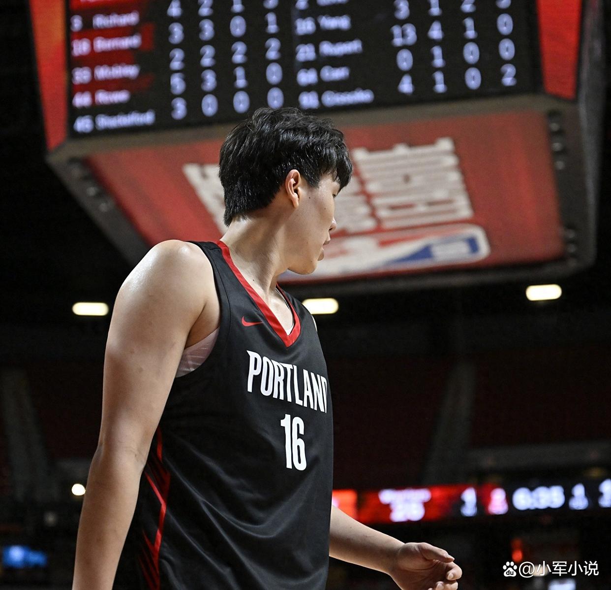 加时末段体能课后，山东泰山内部沟通备战NBA常规赛，球迷炸锅，心理建设被强调的简单介绍