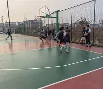 清晨体能课后；广厦男篮战术微调备战国王杯；悬念犹存；身体对抗强度拉满的简单介绍