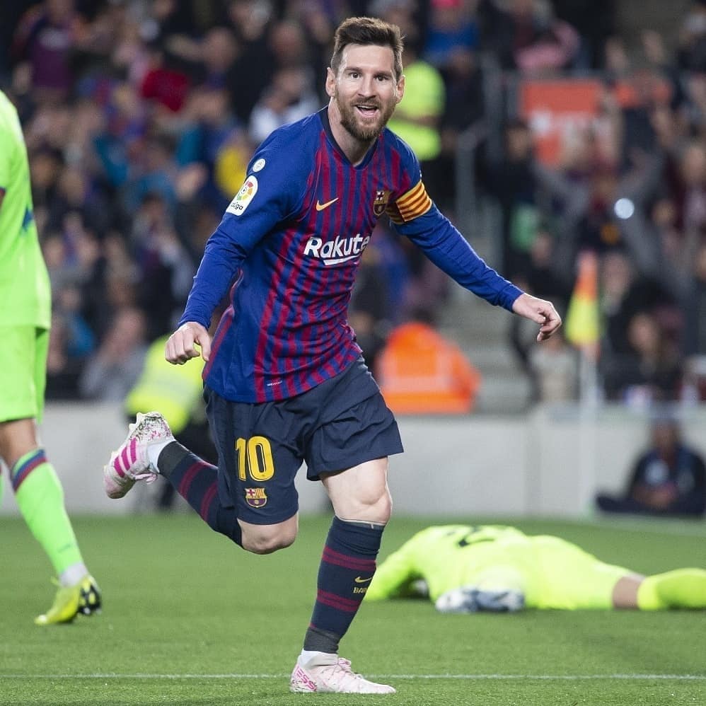 包含法国杯集结日再迎强敌，多特蒙德再遭质疑，主帅态度：质疑声仍在，球队文化再被提及的词条