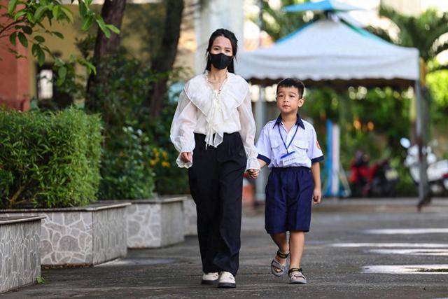 风云主题曲屠洪刚歌词