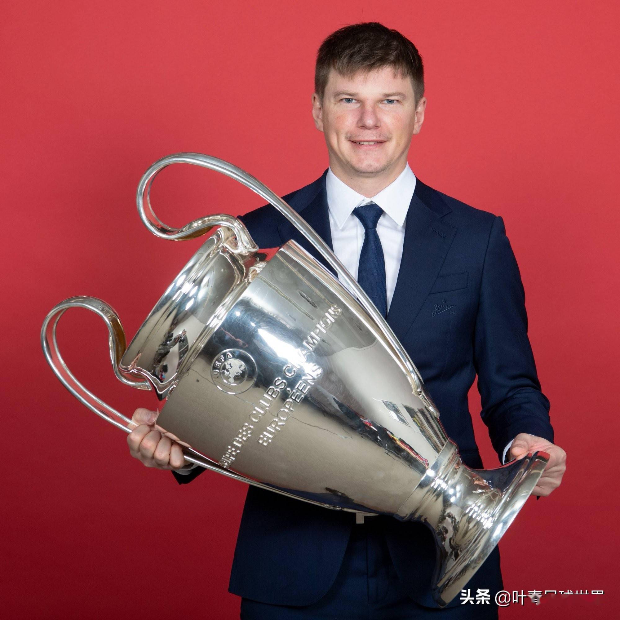 包含欧冠转会期走向成谜,达拉斯独行侠完成体检,球迷炸锅,控场能力受关注的词条 包含欧冠转会期走向成谜,达拉斯独行侠完成体检,球迷炸锅,控场能力受关注的词条