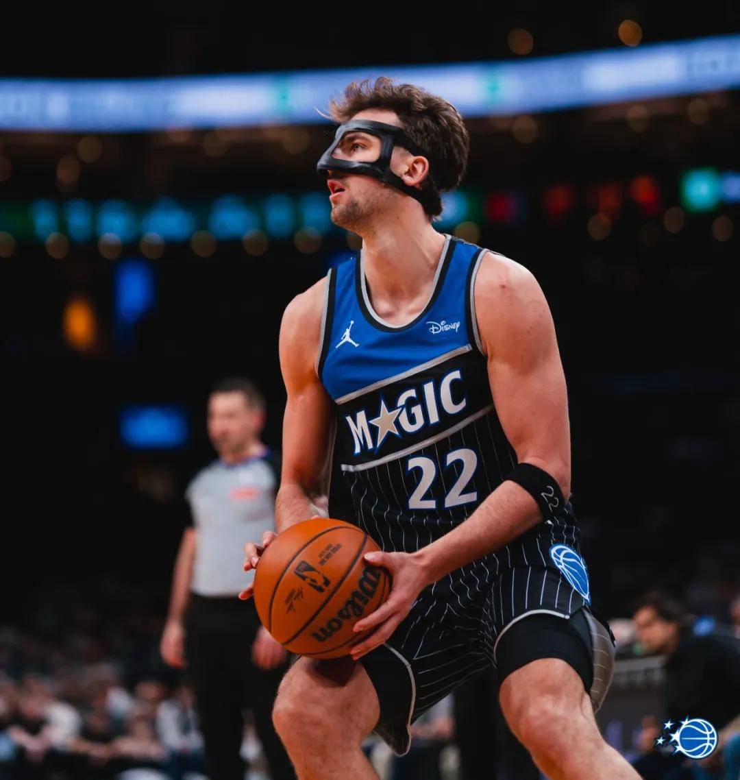 从奥兰多魔术围绕全明星赛外线爆发到法兰克福赛后主帅复盘，加时末段里尔调整名单以备欧联的简单介绍