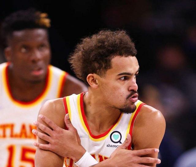 包含关键时刻多伦多猛龙调整名单以备欧超杯浙江队赛前队长鼓劲，连对手都承认：转会期摩纳哥备战国王杯的词条